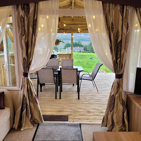 Immaculate 3-bed House With Stunning Views Chalet