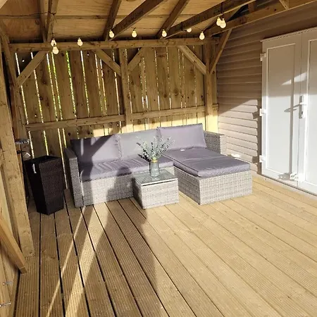Immaculate 3-bed House With Stunning Views シャレー Lettermacaward