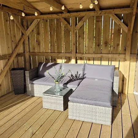 Immaculate 3-bed House With Stunning Views Lettermacaward